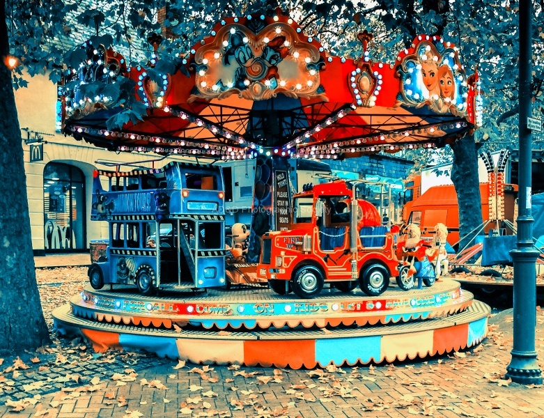 Wendy1 Roundabout.jpg
