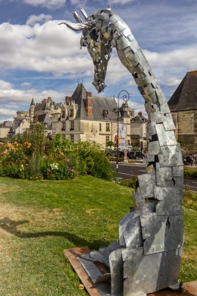 Giraffe? by Janet Broadbent