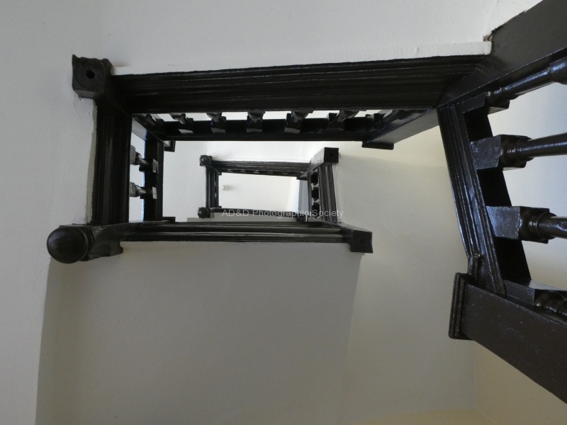 Leading rectangle stairs, by Miggy Wild