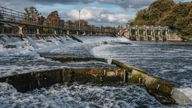 Wier above Coulters Lock, Maidenhead, by John Cavana