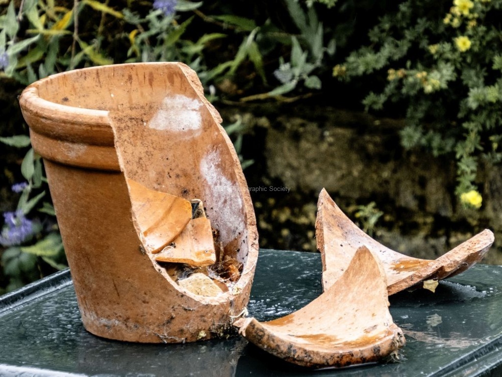 Richard Broadbent - Broken 1